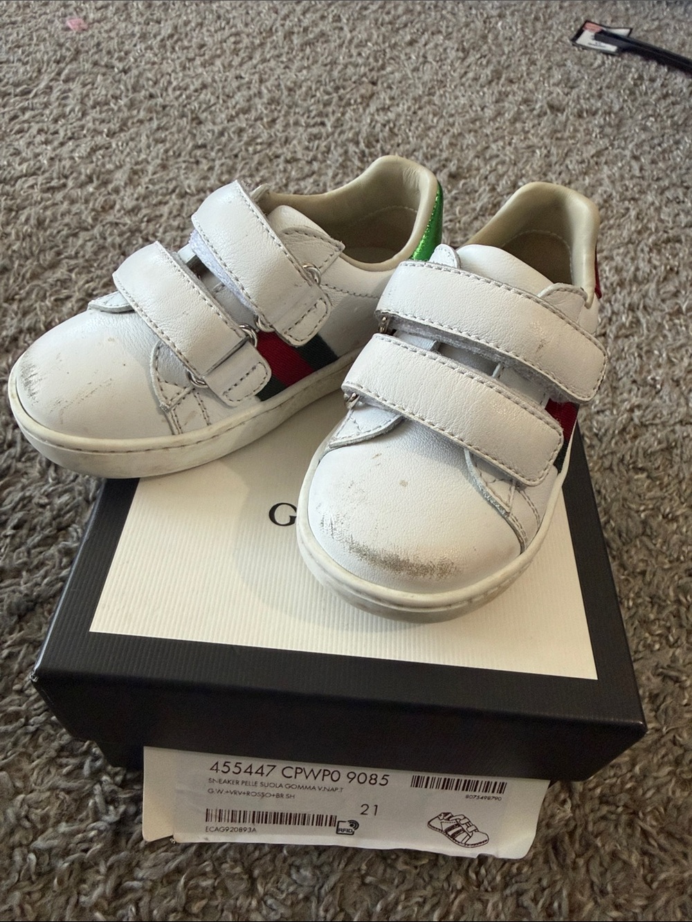 Gucci White Kids Sneakers with Red & Green Stripe